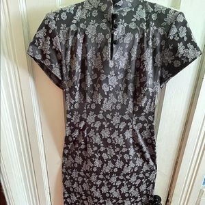 Vintage 90s Floral Embroidered Women’s Dress.NWT.